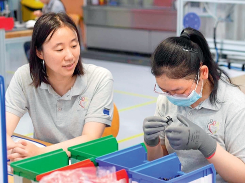 江苏省太仓市特殊教育学校探索\'精耕式校企合作” 培智生职业教育方法，成效显著，已在太仓市开展推广。.jpg