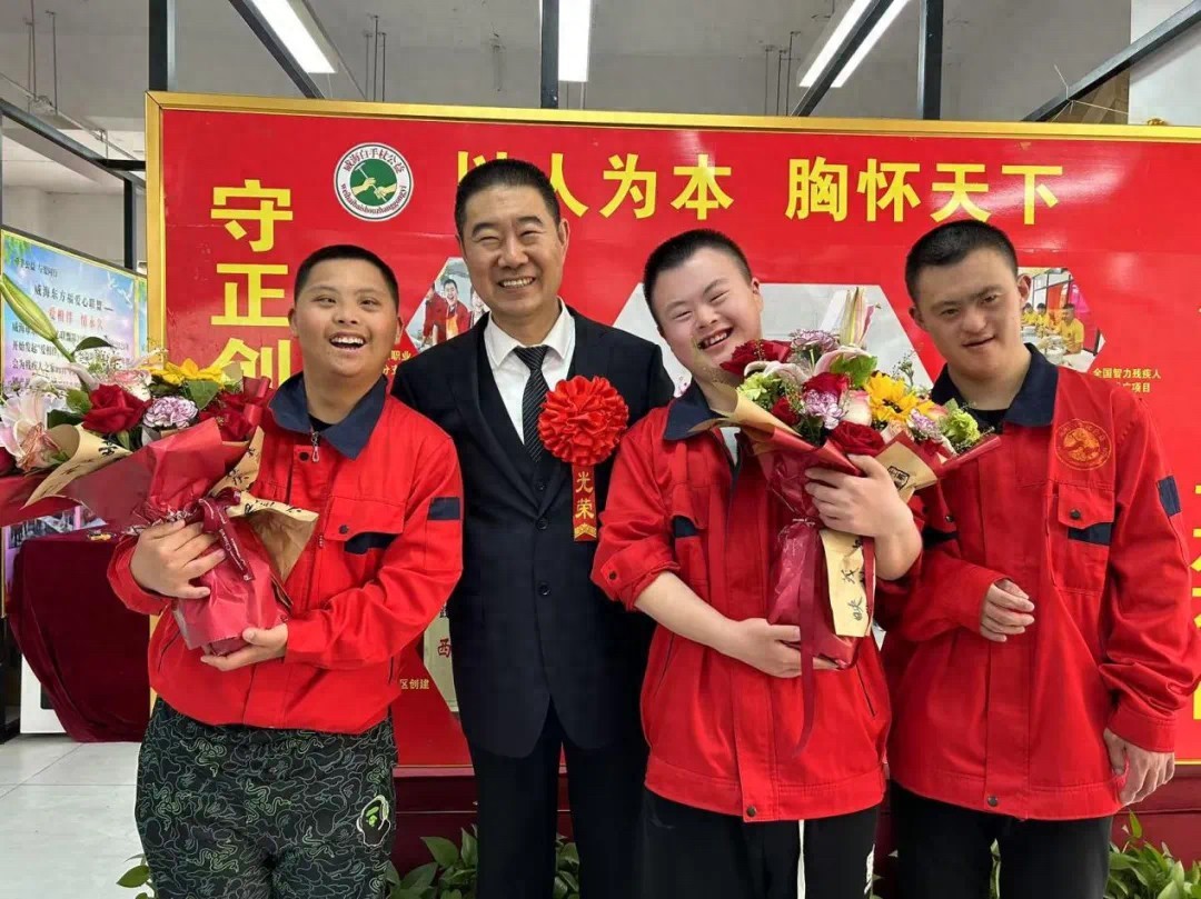 ccca23ec0e154a31bcd2f07c6035005f~tplv-tt-origin-web_gif.jpeg