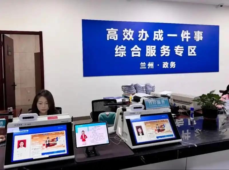 手语2(1).jpg
